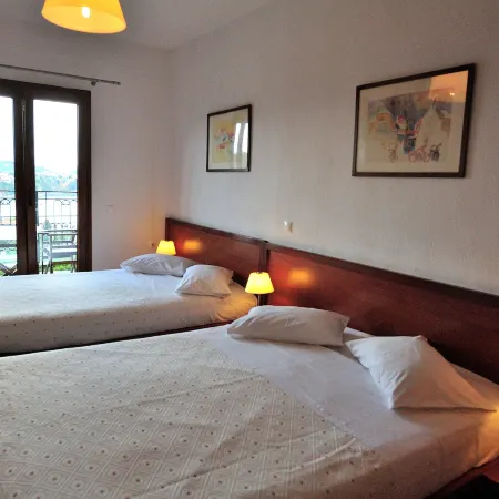 Eye Q Resort