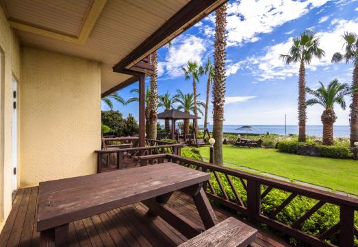 4. 롱비치팬션..