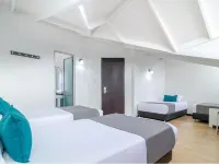 هوتل سي جي ات وجوتا أيربورت Hotels near سيمون بوليفار سنترال بارك