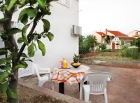 Apartment Jadro Hotels in Dol
