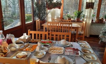 Mirhav Hotel