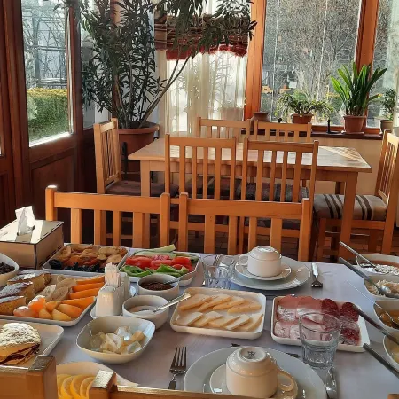 Mirhav Hotel