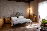 Ca' Baetti l'Antica Corte Hotels in Cisano Bergamasco