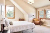 Dolcetto by AvantStay Wine Country Mansion Minutes from Vineyards