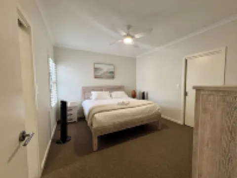 Blau - the Blue House Hotels in Dunsborough