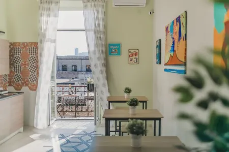 Domus Marina Rooms Отели рядом с достопримечательностью «Piazza Garibaldi»