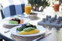 el PRADO Hotels in East Palo Alto