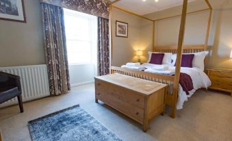 The Wheatsheaf Hotel