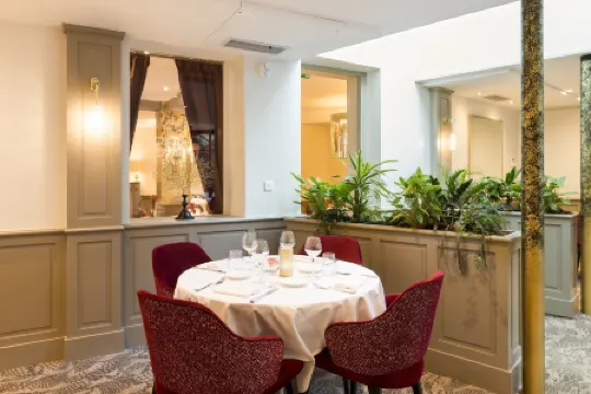 Logis - Hôtel & Restaurant du Tribunal