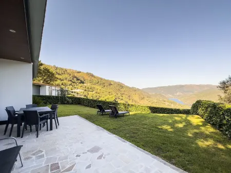 Encosta de Louredo by Pousadela Village