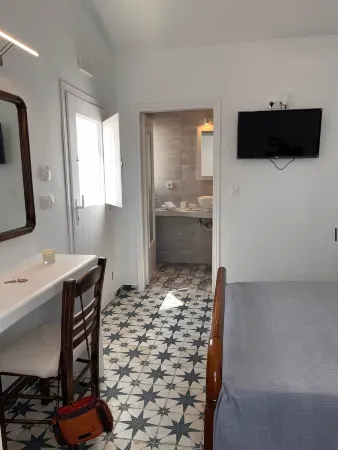 High Point Apartments Fira Отели рядом с достопримечательностью «Santorini Weddings by Dana Villas»