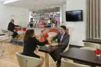 Ibis Esch Belval - bar
