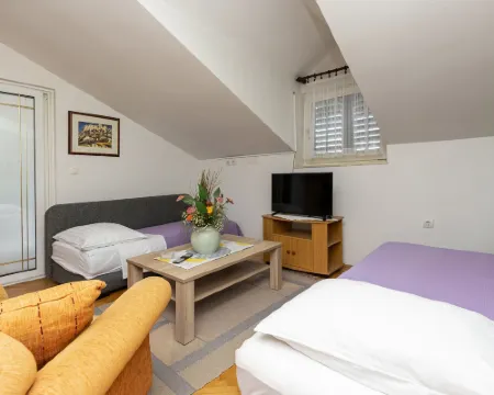 Apartment Ivanka Hotels in Omis