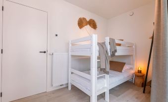 Huswell - Family Apartment Located by the Sea