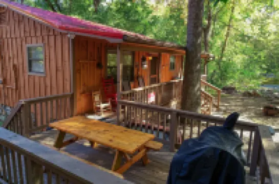Wandering Creek - 2 Bedrooms, 1 Baths, Sleeps 6 Cabin by RedAwning