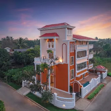 Vega Suites with Private Indoor Pool