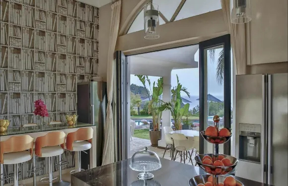 帶迷人露台的度假屋