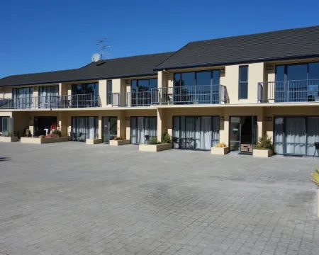Avalon Manor Motel Hotels in Motueka