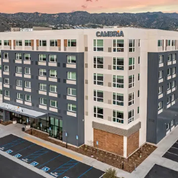 Cambria Hotel Burbank Airport