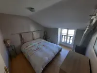 Beautiful house with swimming pool, 15mn from Futuroscope, sleeps 4