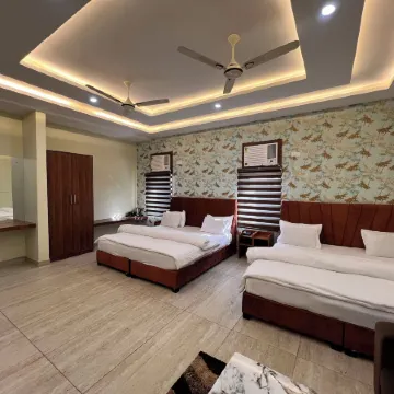Kesari Guest House