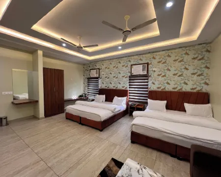 Kesari Guest House Hotels in Churu