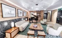 Sport Club Residences & Spa Hotels in Lens