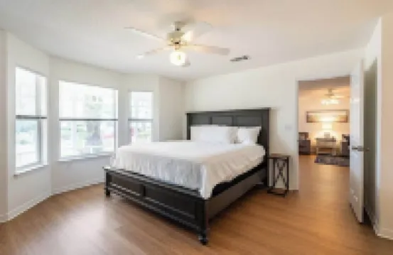 Charming 3-bedroom cottage in fantastic Destin Beach and Pool