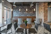 Yugo Guest Suites Hotels in Urbana