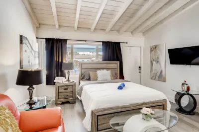 The Coral Sands Hotels in Palm Beach Shores