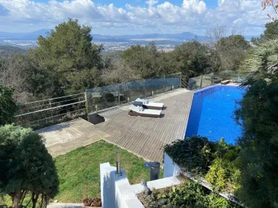 Spirit of Queen Hotels near Tibidabo