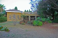 161 Blenheim Rd Hotels in Chartwell
