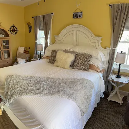 Glen Ellen Inn Secret Cottages