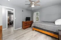 Charming apartment with WiFi, and Free Laundry in brilliant Sioux Falls
