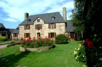 Logis Hôtel Restaurant Manoir de l'Acherie Hotels in Gavray