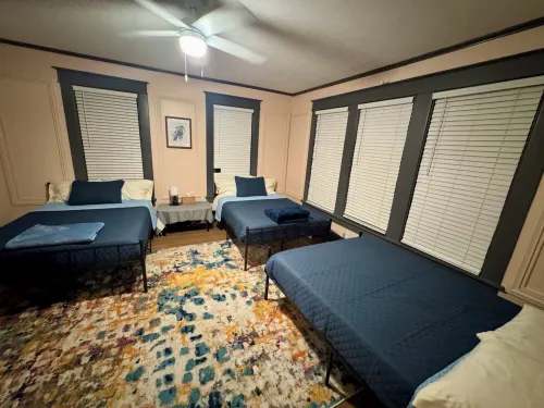 The Bungalow• Historic • Modern 4/2 in Highland