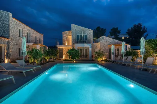 Petroulas Village Hotels in Nea Tirintha