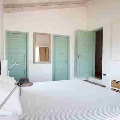 Cool Villa with Sea Views. Swimming Pool and only 10 minutes from the sea Rooms