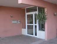 Studio, 4px, great view of the marina, 66750 St Cyprien beach. 250 € week