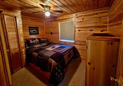 Tiny House Cabin -Presque Isle Campground #30