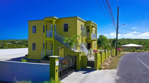 Fortune Estate East (Rental Car Available)