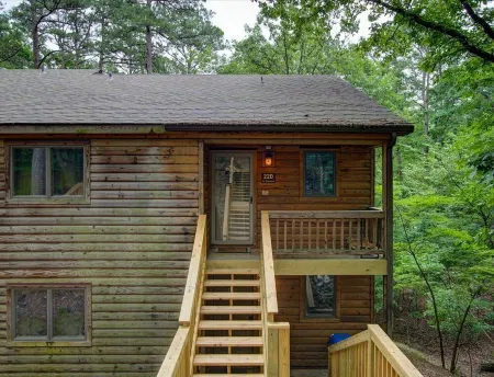 Crescent Moon/22DNC Hosted by LOVR