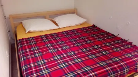 24m2 studio in private property with swimming pool and private parking space. Отели рядом с достопримечательностью «Mas de Pierredon - Camping Sanary-sur-Mer - CAMPASUN»