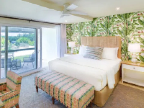 2BR/2BA Ground Floor Apartment pool/garden view #5 Hotels in Governor's Harbour