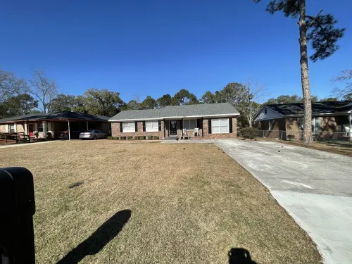 Cozy 4 bedroom House 2.5 bath