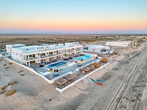 SIX PALMS VILLA # 9