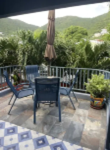 MEcasaMEnavia Hidden Gems