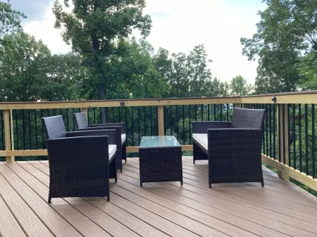 Hot Tub Mountain View Dog Friendly Modern Chalet