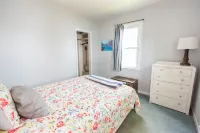 Vacation at Garver Lake ~ Private Beach For Your Enjoyment!