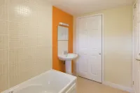 Fantastic couples escape to the country. Close to the coast in peaceful location Hotels in Boncath